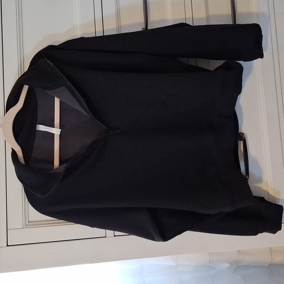 Fabletics Sweaters - Ladies Fabletics sweater size L